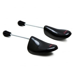  Shoe Trees Manufacturers from Tehri Garhwal